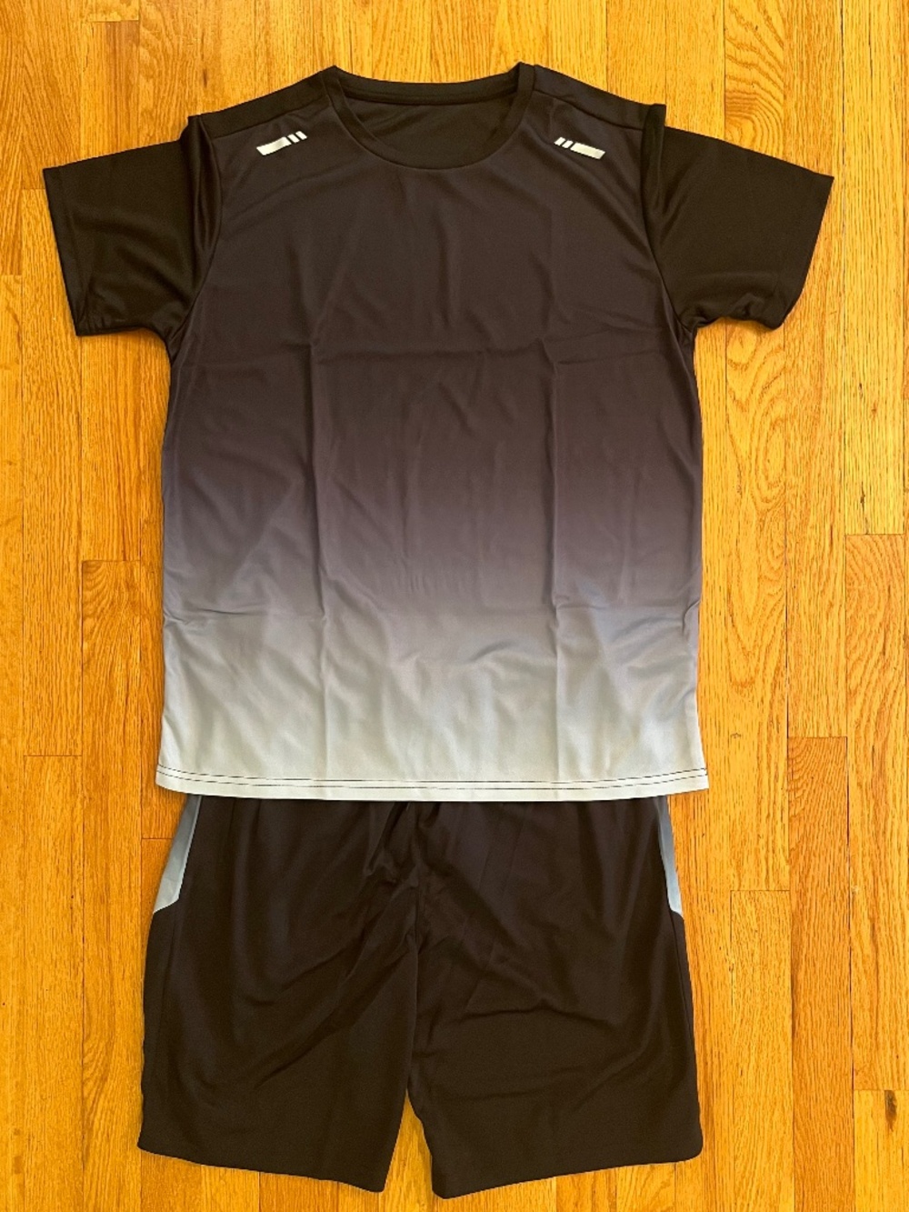 SHEIN Men’s Gradient Activewear Set Short Sleeve Tee & Shorts Size M